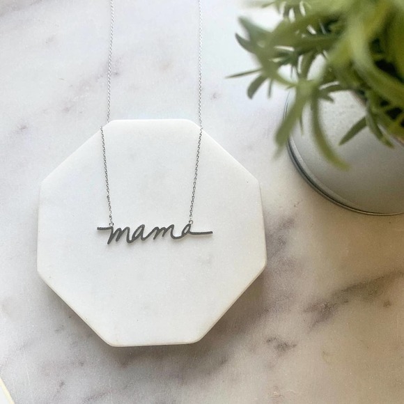 Pretty Simple Jewelry - Mama Script Necklace - Silver